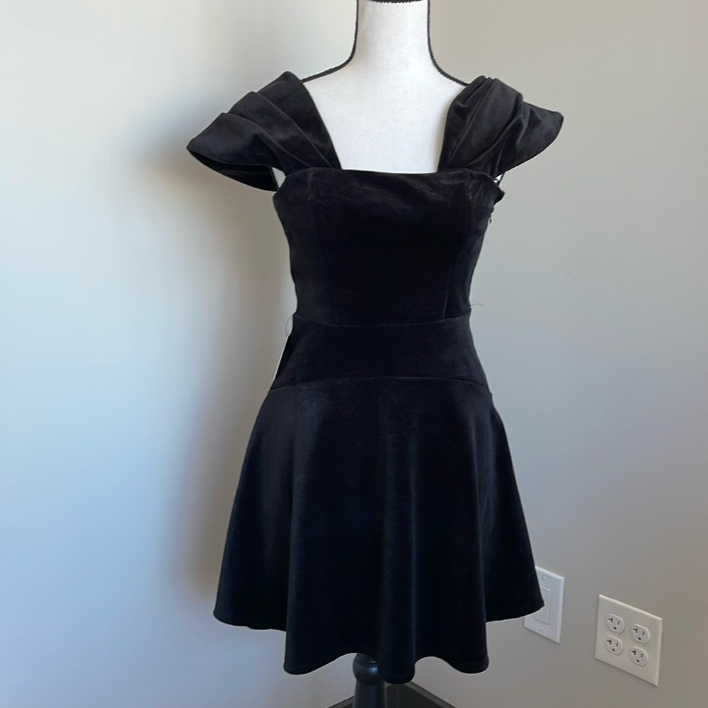 Elegant Black Velvet Dress